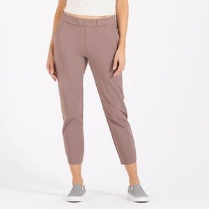 Vuori Miles Ankle Pants. Hazel. Size XS